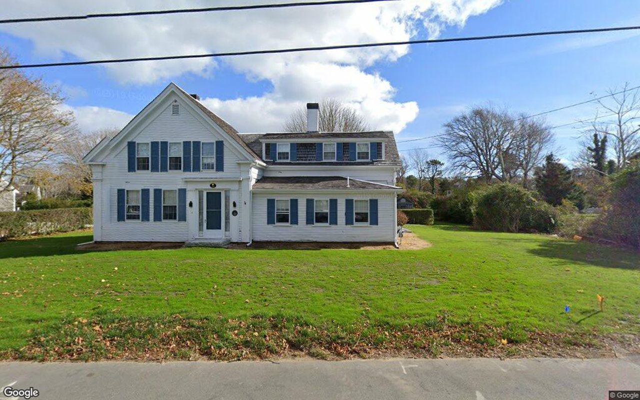 239 Stage Harbor Road, Chatham, MA