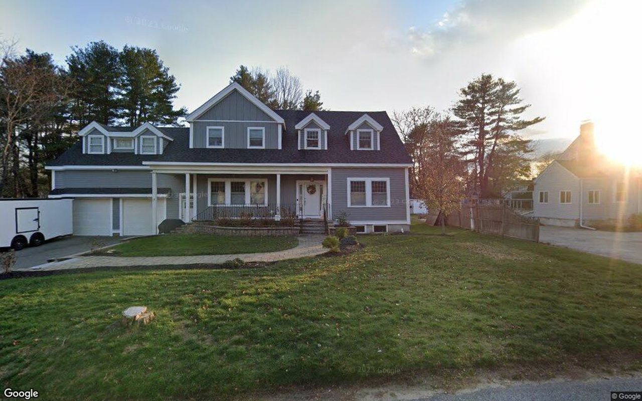 7 Summer Street, Medfield, MA