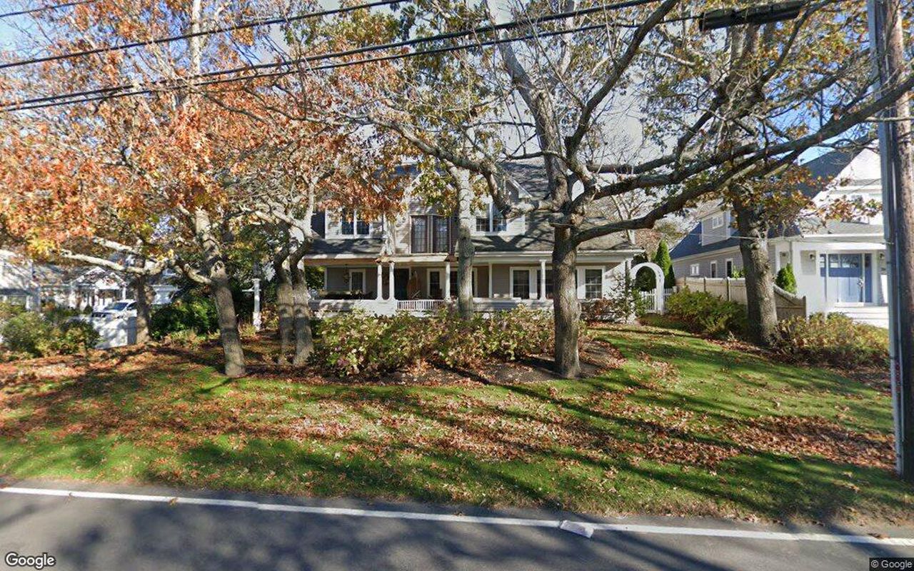 70 Falmouth Heights Road, Falmouth, MA