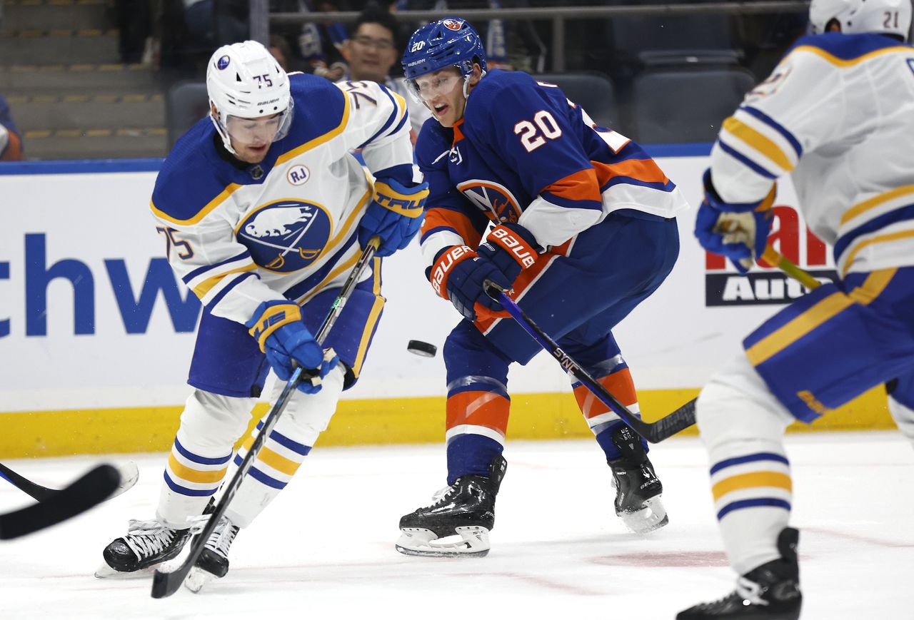 Former Bruins