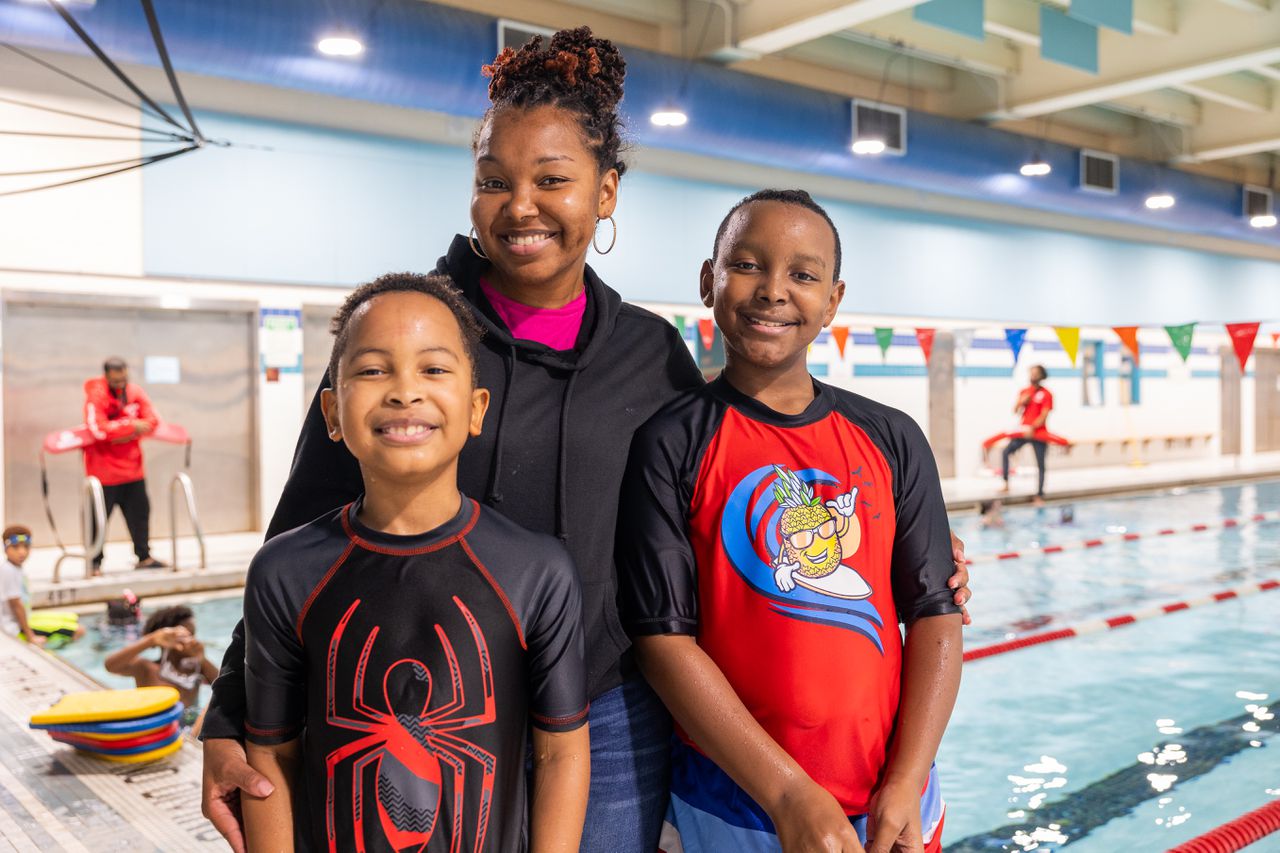 Inner-City Dive Team children practice swimming