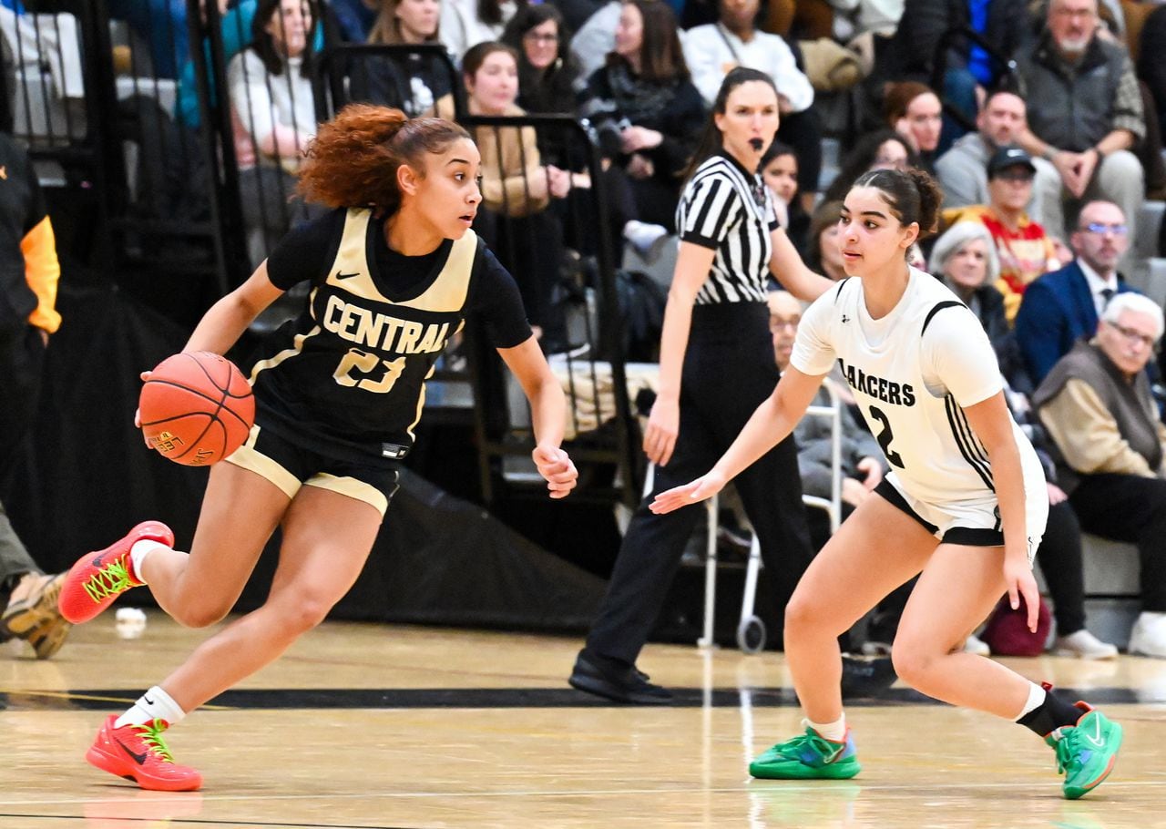 Springfield Central @ Longmeadow girls basketball