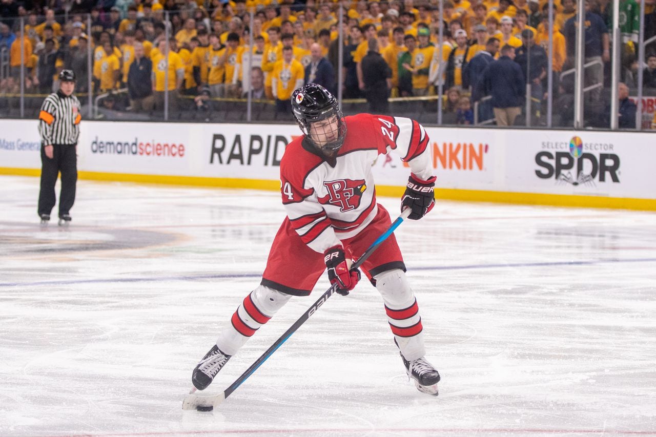 Pope Francis vs. Xaverian D1 state championship hockey