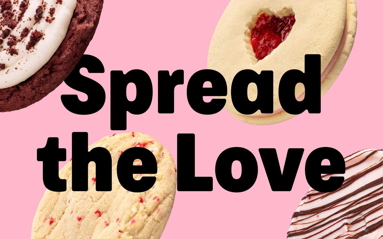 Crumbl Cookies Valentine's Day lineup