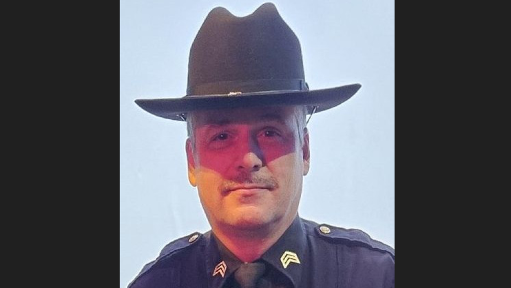 Officer dies in struggle during arrest early Sunday at Batavia Downs