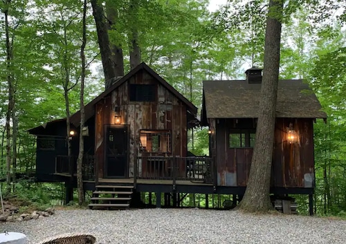 Treehouse in New Marlborough