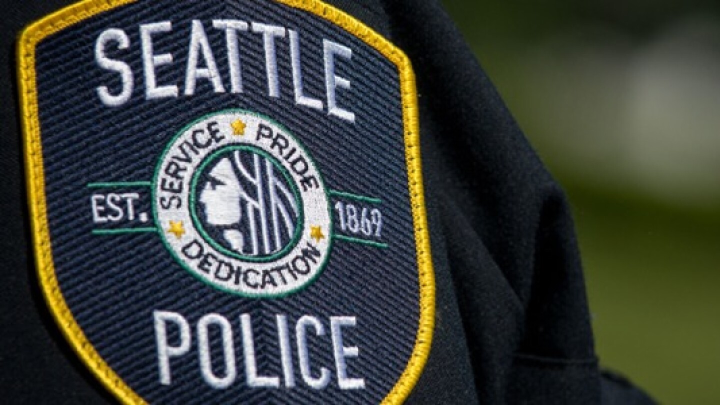 Seattle considers $500 fine for owners of vehicles used in street ...