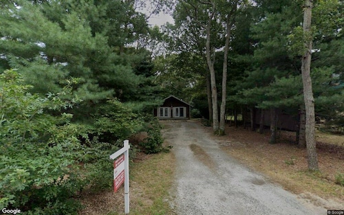 21 Edgewood Drive, East Falmouth, MA