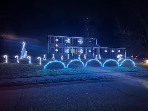 Fred Lavigne Home Christmas Lights Display