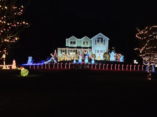 Auglis Way, Bridgewater Christmas Lights