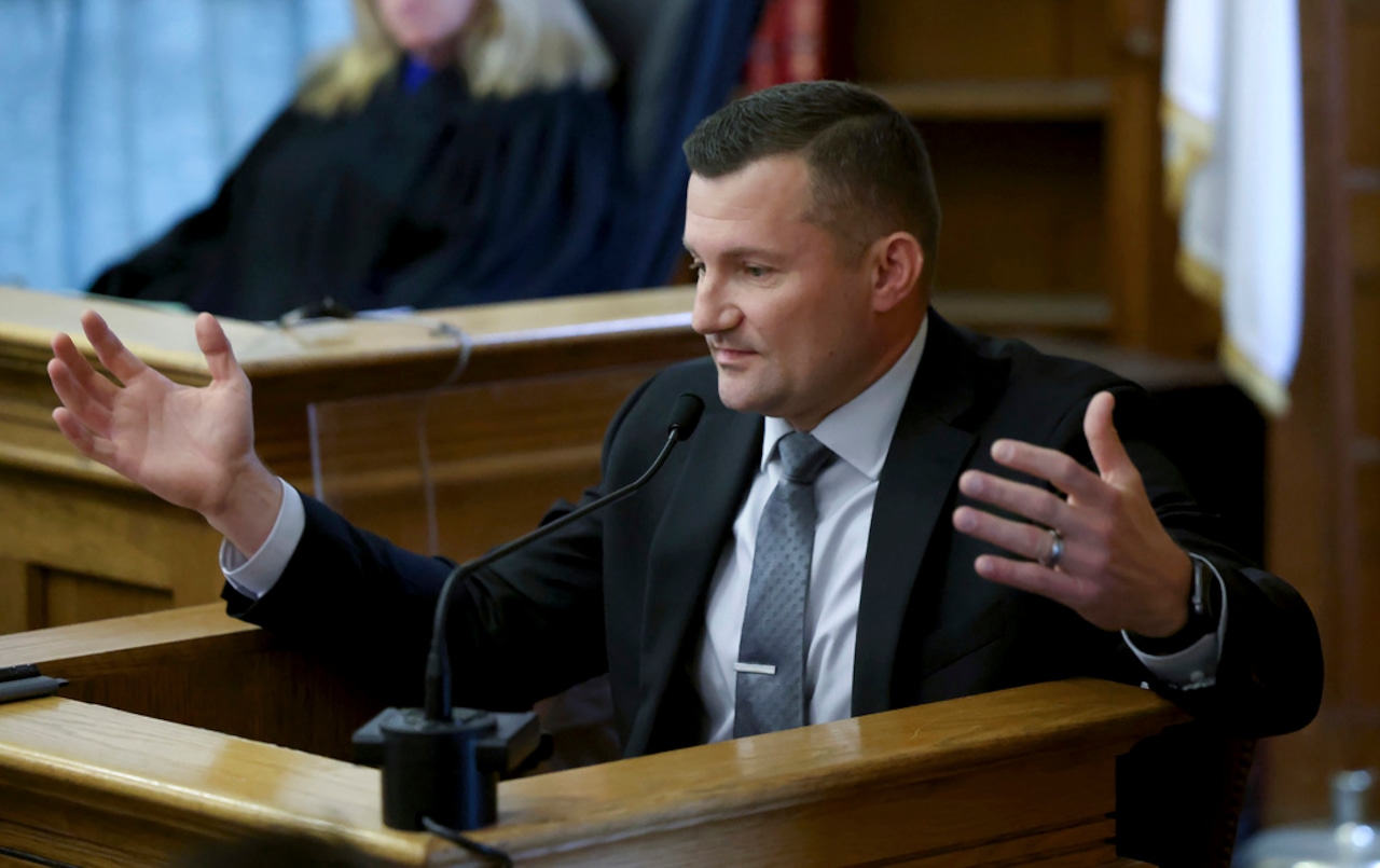 Karen Read trial live updates: Mass. State Police sergeant continues ...
