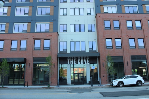 The Cove entrance