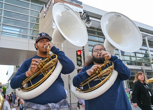 World’s Largest Pancake Breakfast draws thousands downtown