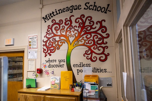 Mittineague School