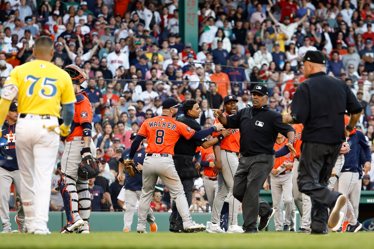 Houston Astros v Boston Red Sox