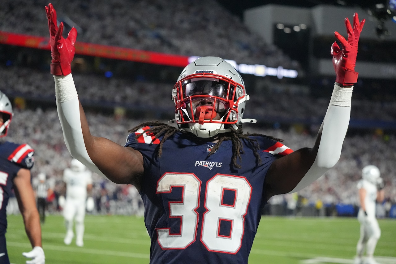 Patriots Bills Football