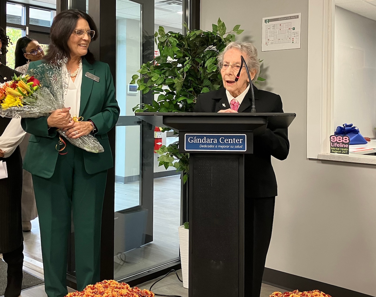 Gandara opens new clinic in Springfield