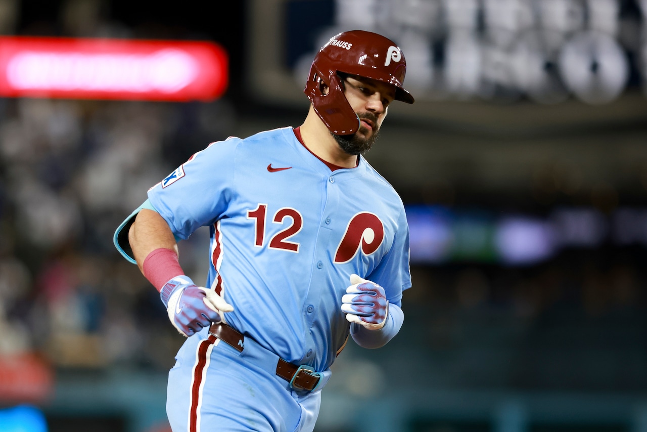 Division Series - Philadelphia Phillies v Los Angeles Dodgers - Game 3