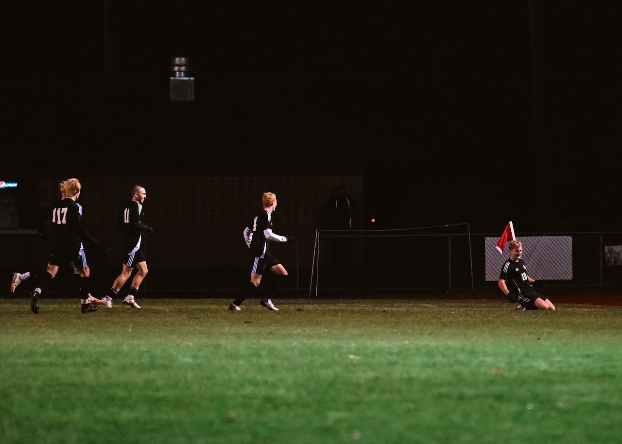 Longmeadow boys soccer
