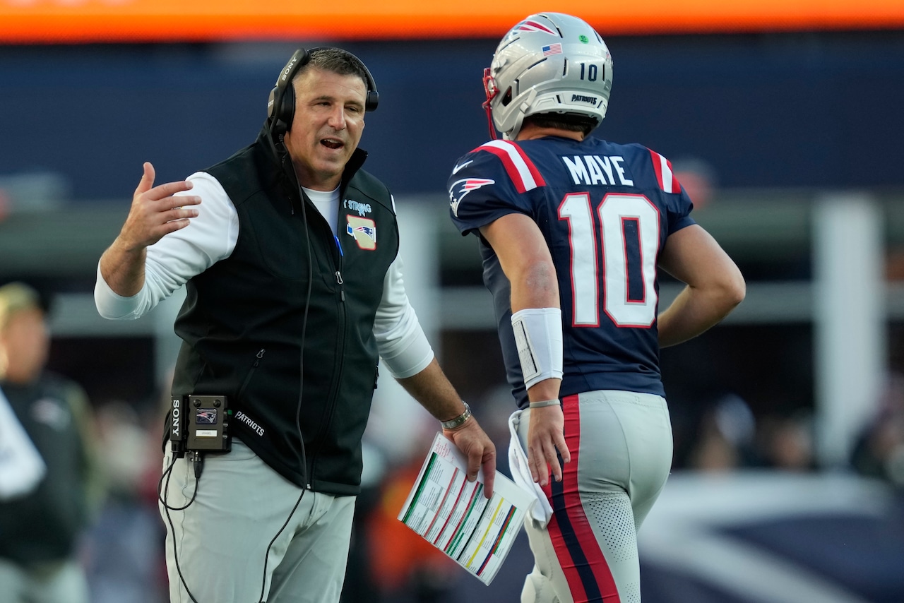 Falcons Patriots Football
