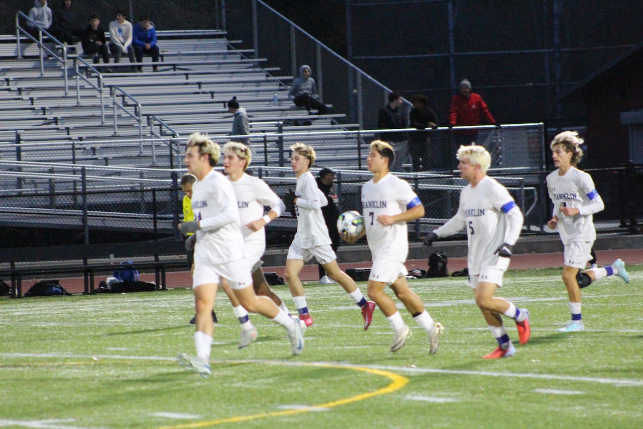 Franklin boys soccer beats Wellesley in the Division I playoffs.