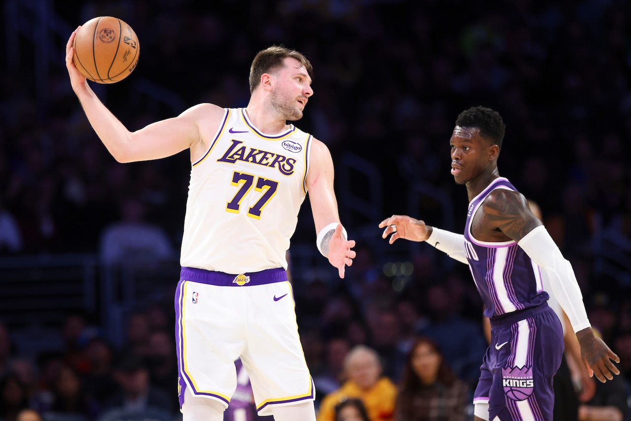 Kings Lakers Basketball