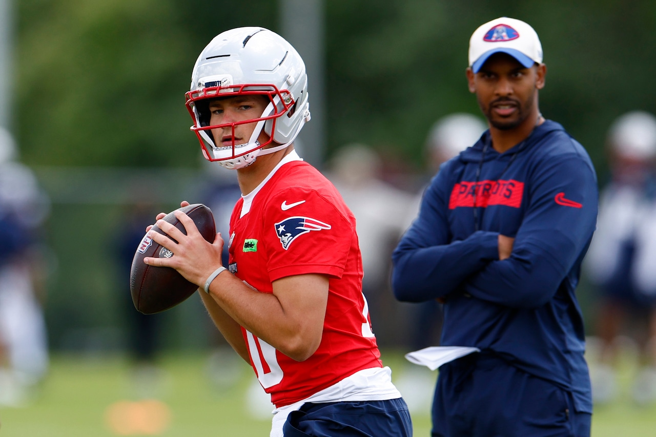 Patriots wide receiver Stefon Diggs attends voluntary practice, and other observations from Gillette Stadium